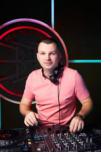 Статистика Дзен Vadim Adamov