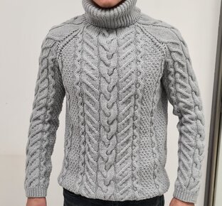 Мужской свитер ручной работы из натуральной шерсти меринос 