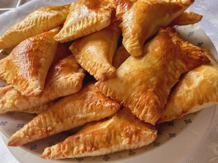 Выпечка из слоеного теста