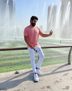 Бурак Узчивит 