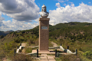 Памятники и достопримечательности
