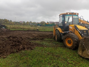 Услуги экскаватора погрузчика в Гжели