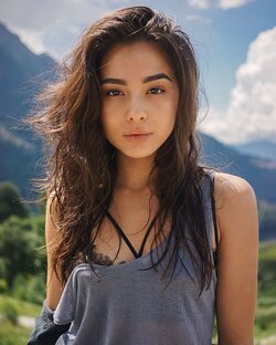 Миндалевидные глаза