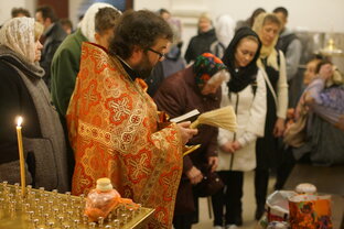 Простой городской священник