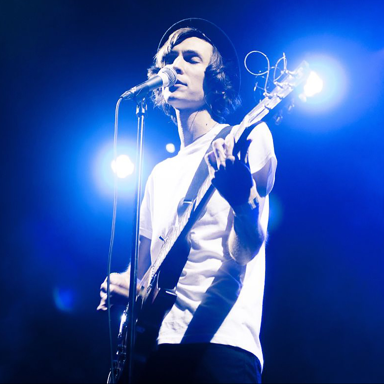 Дайте танк состав группы. Дмитрий Мозжухин. Дмитрий Мозжухин дайте танк. Дмитрий Мозжухин 2022. Солист группы дайте танк Дмитрий Мозжухин