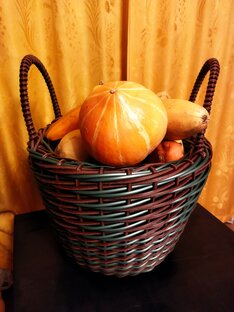 Плету кашпо из ротанга