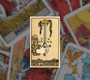 Масть мечей в таро