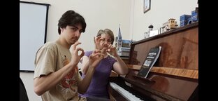 Уроки фортепиано для взрослых с нуля.