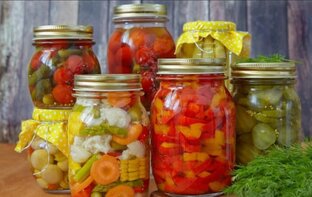 Заготовки на зиму: салаты и закуски, простые рецепты