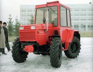 Автобусы и трактора