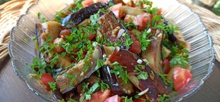 Закуски, салаты