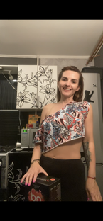 Давайте знакомиться😌