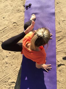 Полезные уроки по йоге