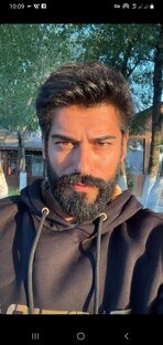 Бурак Озчивит