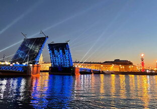 Санкт-Петербург, Карелия