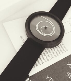 Необычные часики