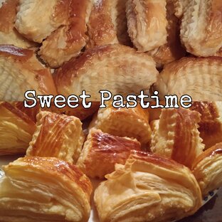 Слойки Наполеон Хачапури Гата Трубочки Пахлава