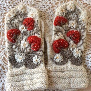 Варежки крючком и спицами