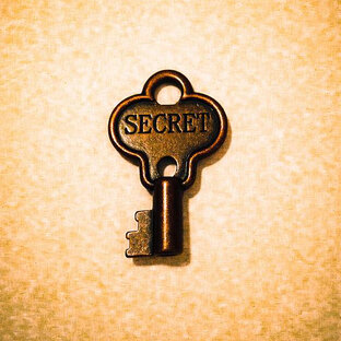 Ключ к тайне жизни функциональная. Секрет ключ. Ключи тайны. Тайный ключ. Secret на Ключе.