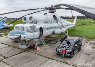 Внутренности вертолёта крана Ми-10к