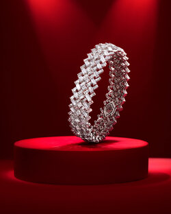 Cartier's diamond gifts