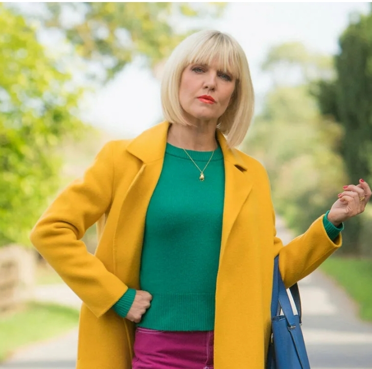 Агата Рейзин сериал. Эшли Дженсен Агата Рейзин. Агата райзен. Ashley Jensen Agatha Raisin.