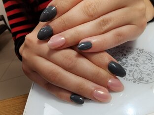 Аппаратный маникюр + покрытие 650рублей 