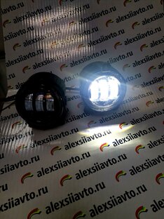  Штатные противотуманные с дхо фары 