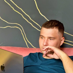 Статистика Дзен Roman Smirnov