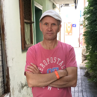 Статистика Дзен Позитивный мужичок