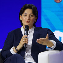 Мы просто друзья надпись. Мы друзья да. Мы просто друзья нет не угадал. Угадай о чем я думаю. Мы просто друзья нет не угадал.