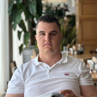 Статистика Дзен Плотников Холдинг