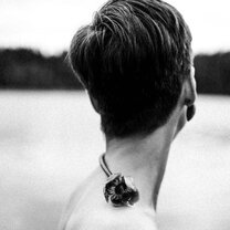 статусы про наглость. цитаты про родственников плохих. люди не ценят добра. обидные цитаты. живу люблю пишу на дзене наглые родственники.