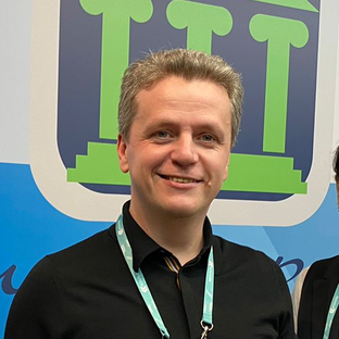 Статистика Дзен Антон Романов