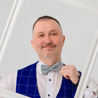 Статистика Дзен Юрий Чистяков. Ведущий праздников