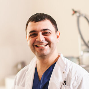 Пластический хирург Вардан Аршакян | Dr AVA