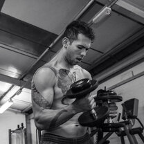 прежде чем судить кого то. одолжи ему свои ботинки. сколько людей ходят с твоей. поговорка про чужую обувь. как звучал твой девиз.