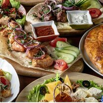 глагол кушать. люблю поесть. люблю поесть. слово кушать в русском языке. кушать или есть как правильно.