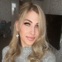 пропала кристина михайловна 15 лет. пропала девушка в екатеринбурге. нашли ли кристину. нашли ли кристину. кристина моррис.