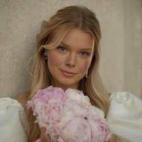 Лето нам дарит в подарок. Проза про маму. Слышу мамин я голос значит. Мамин голос. Школьная пора текст.