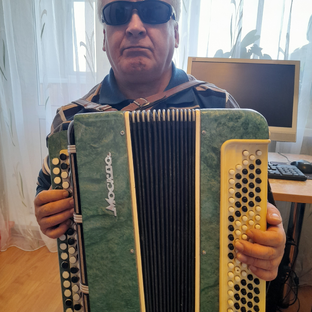 Статистика Дзен А я играю на баяне.