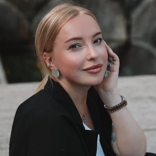 Статистика Дзен Валерия Никулина • Переезд в Армению, Ереван