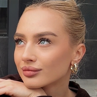 Статистика Дзен PINK BUS с Витулей | стиль и комфорт 
