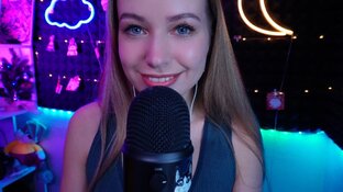 Неразборчивый шепот