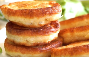 Жареная выпечка