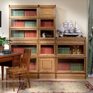 Книжная полка Шута