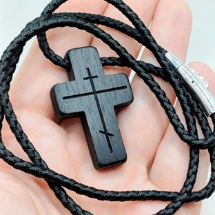 Деревянные кресты из чёрного граба