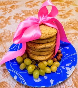 Безглютеновое печенье, сырные палочки, рогалики
