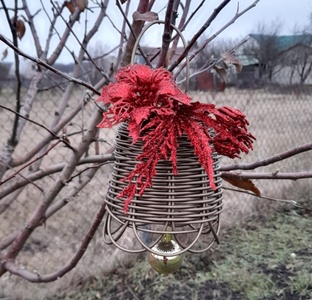 Колокольчики из ротанга