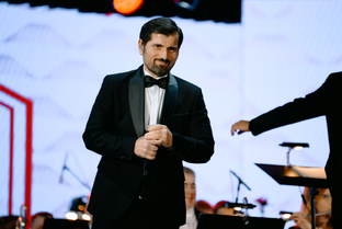 ШАРИП УМХАНОВ